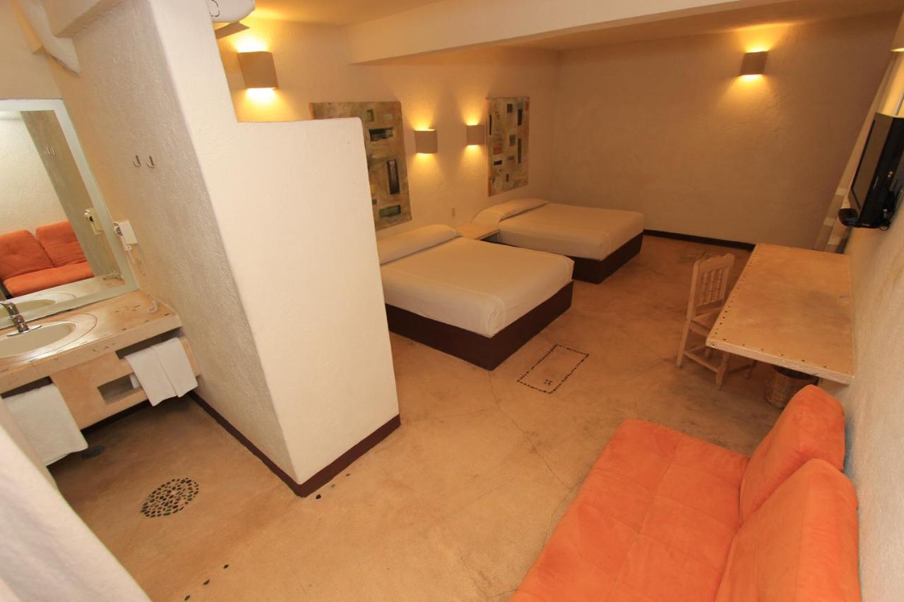 Hotel Plaza Tangolunda Εξωτερικό φωτογραφία