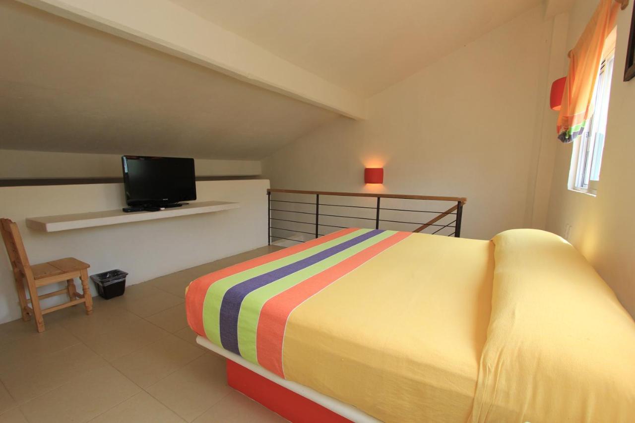 Hotel Plaza Tangolunda Εξωτερικό φωτογραφία
