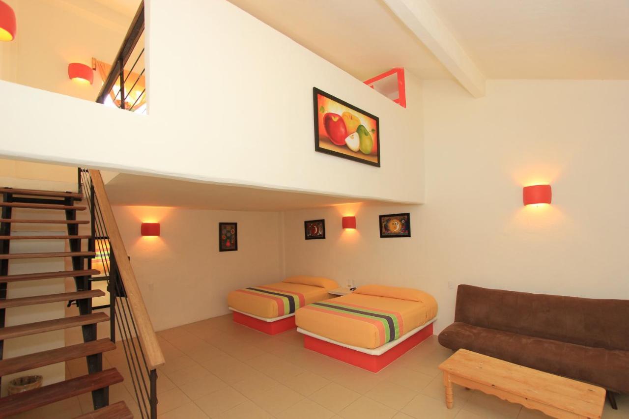 Hotel Plaza Tangolunda Εξωτερικό φωτογραφία