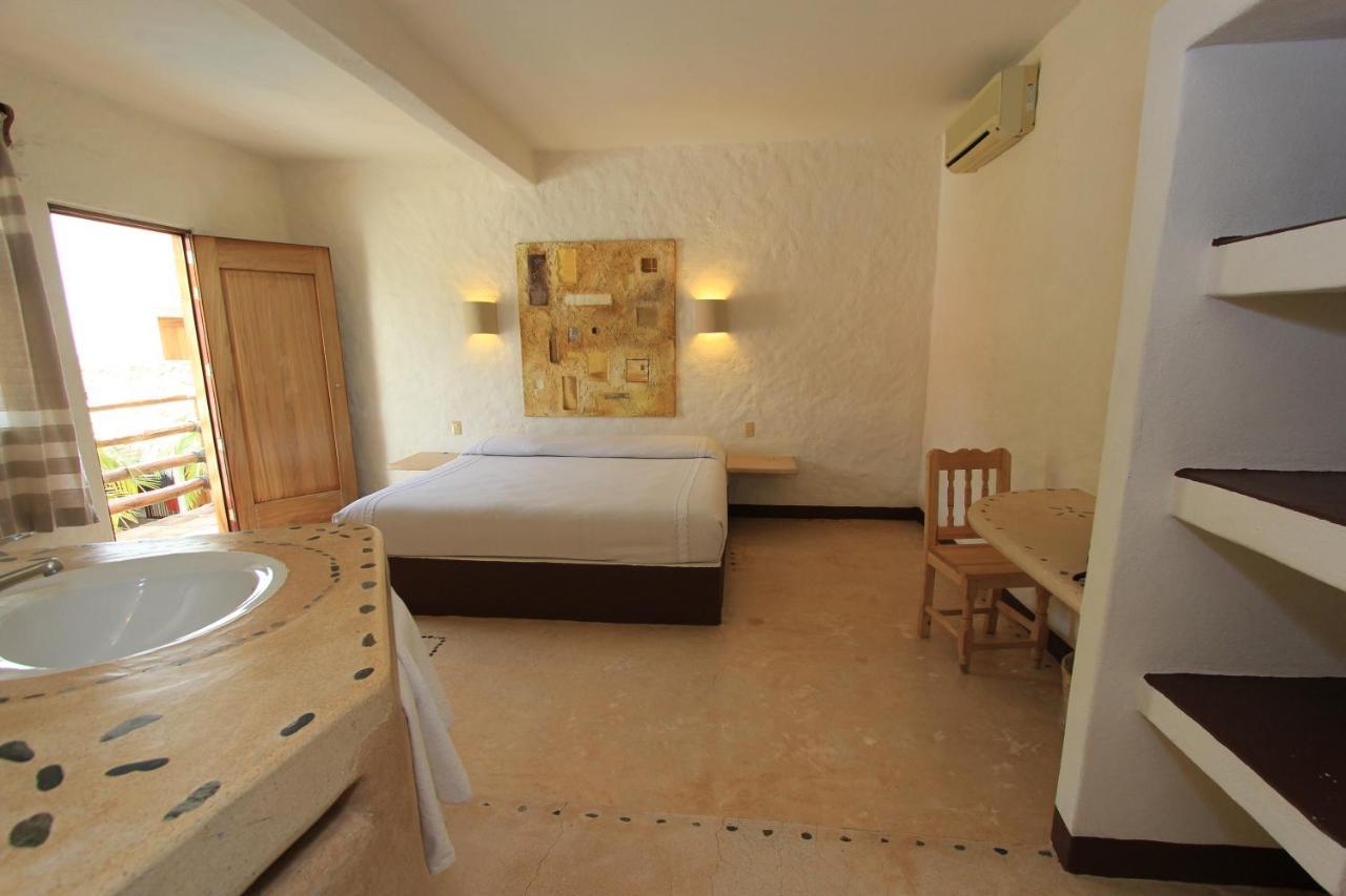 Hotel Plaza Tangolunda Εξωτερικό φωτογραφία