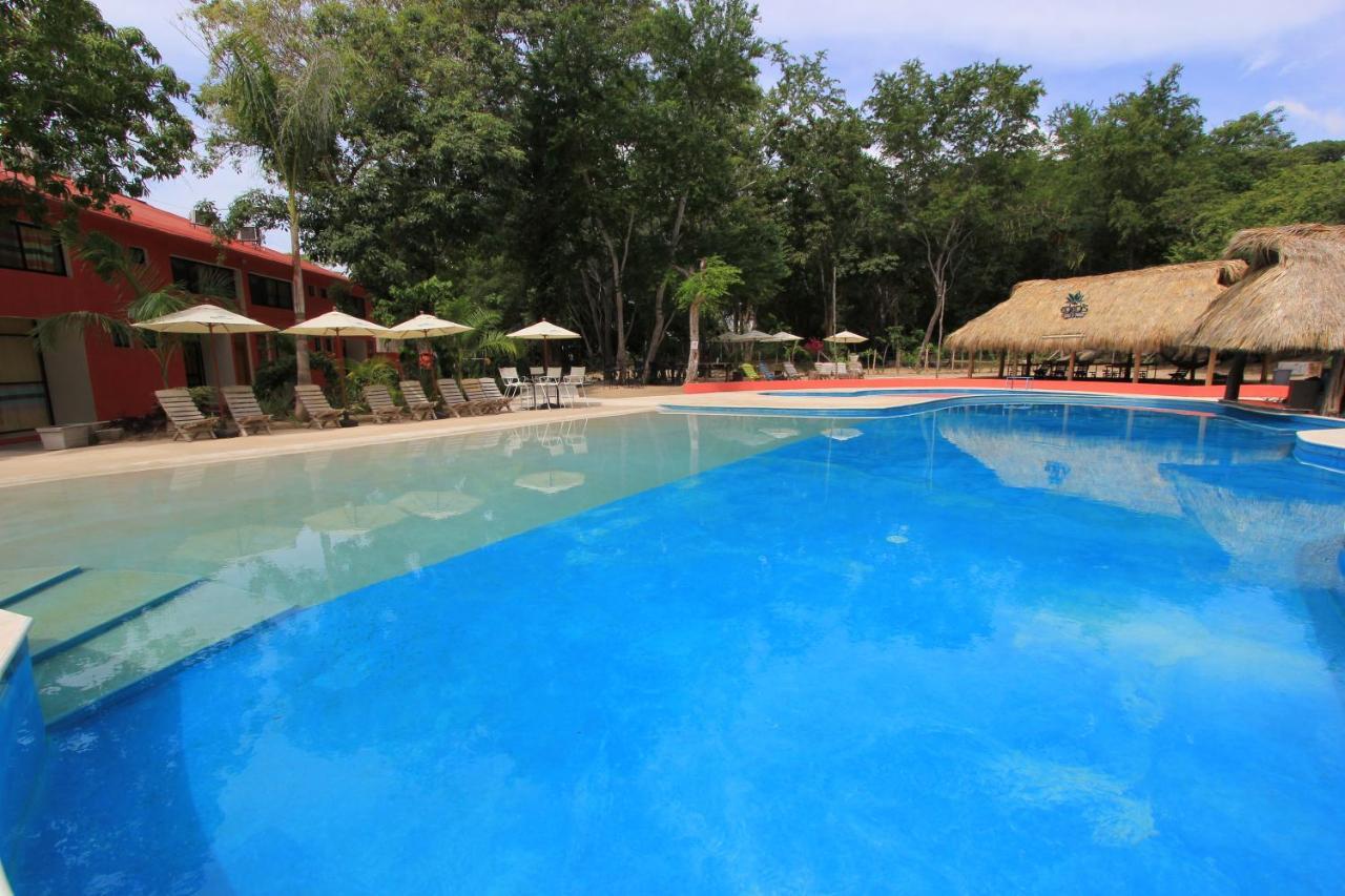 Hotel Plaza Tangolunda Εξωτερικό φωτογραφία