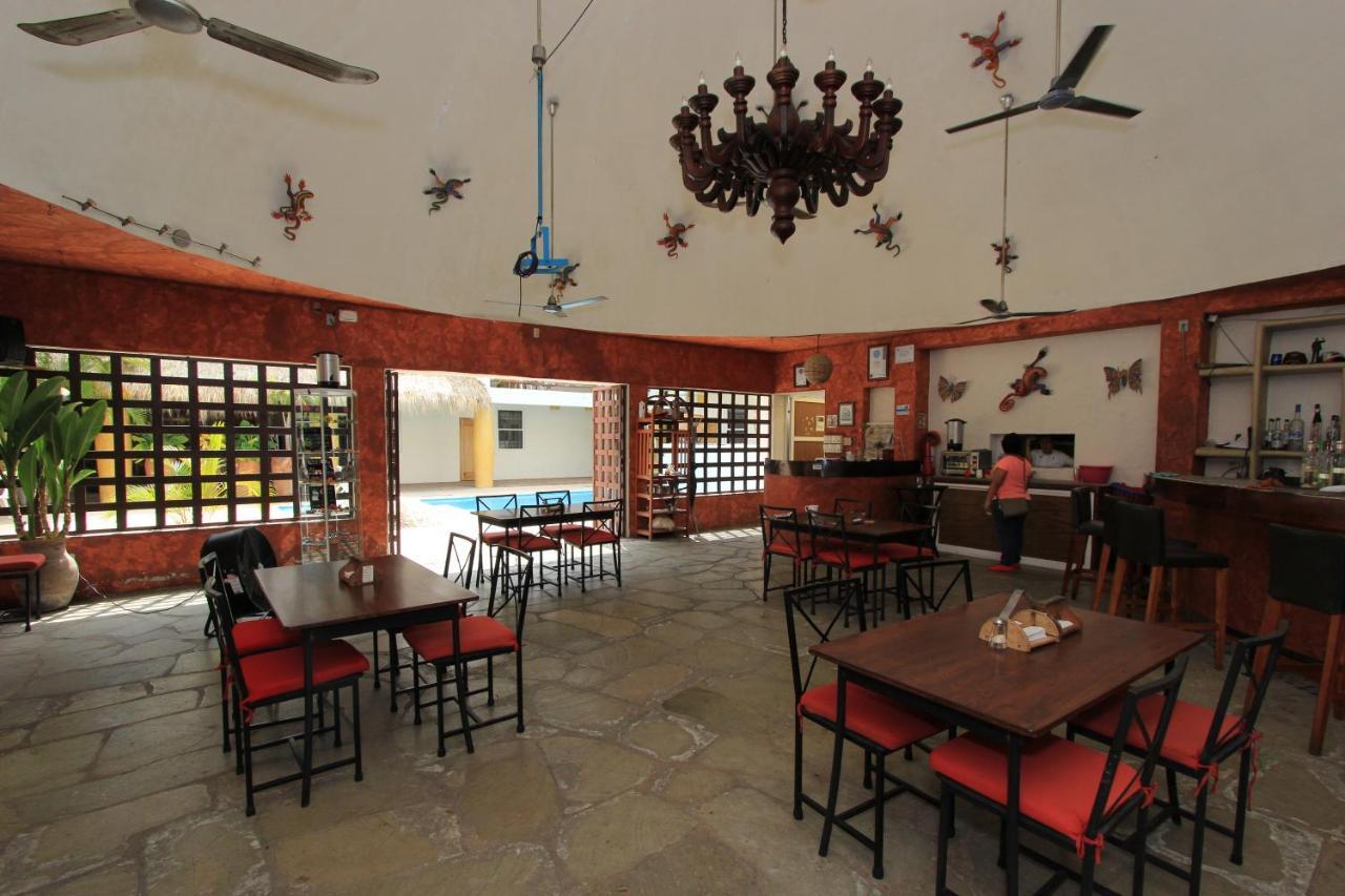 Hotel Plaza Tangolunda Εξωτερικό φωτογραφία
