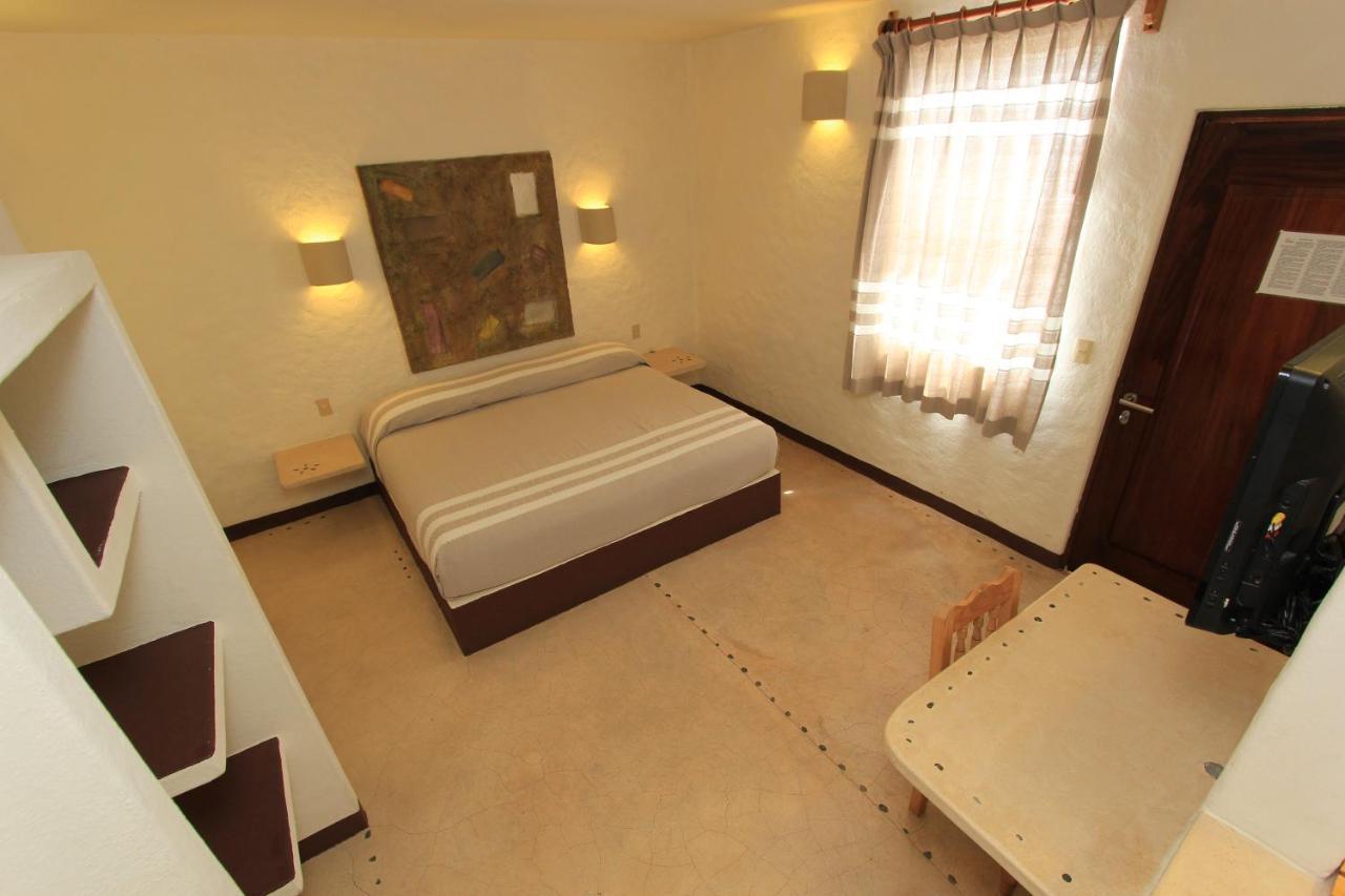Hotel Plaza Tangolunda Εξωτερικό φωτογραφία